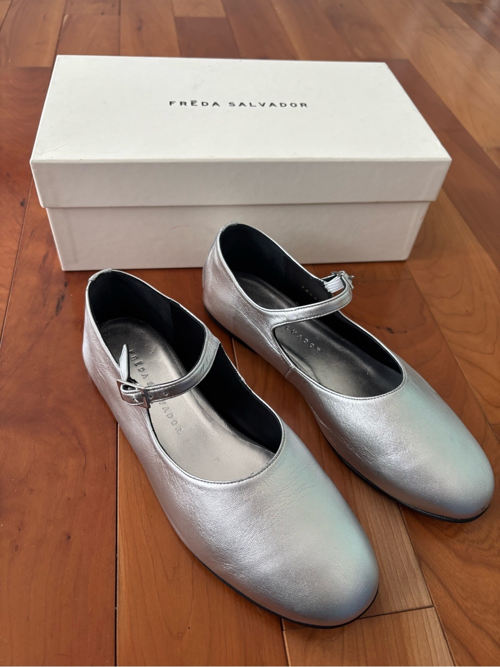 Freda Salvador Mary Jane flats size 6